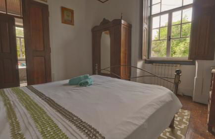 Large, converted farmhouse with pool - Foto 46