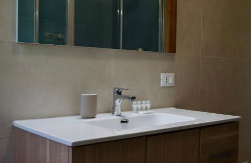 Appartamento ristrutturato con piccola vista lago - Foto 6