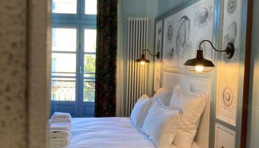 Mes à Moi in Pezenas - Appartements de charme - Baignoire Balnéo - Foto 5