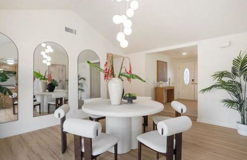 Sunlit Oasis with Heated Pool and Jacuzzi 20 minutes to Disneyland - Foto 31