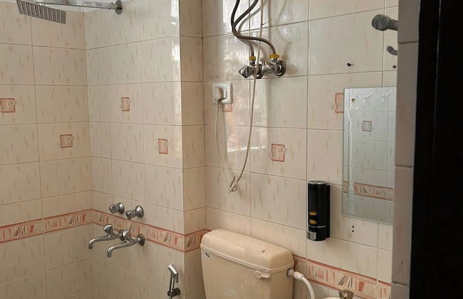 Highriseviews/familyfriendly/neartajmahal - Photo 9