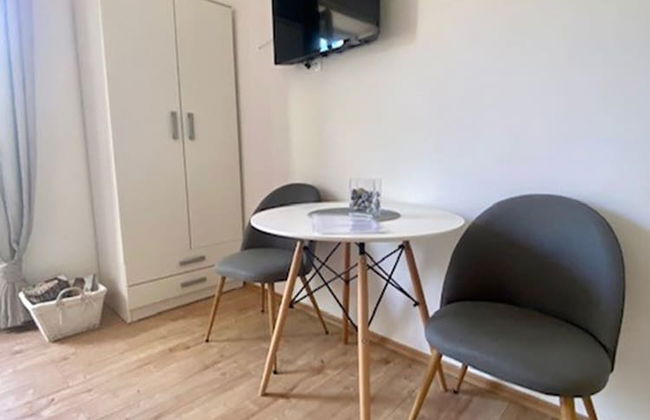 Studios IM - Photo 27