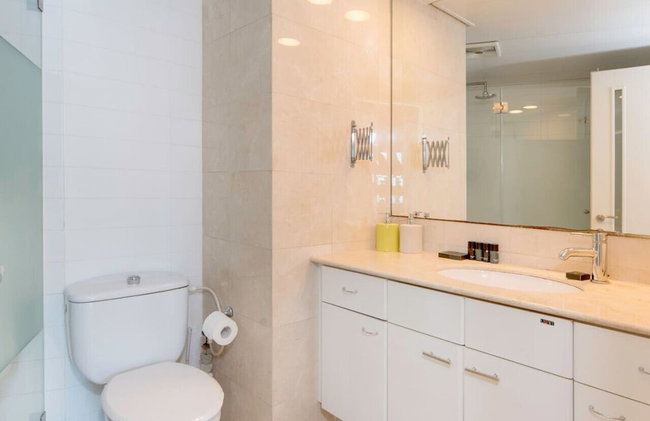 Luxurious 90sqm 2BR Beach Front - Foto 18