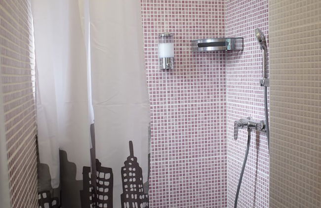 Apartment in the center with a balcony - Photo 26