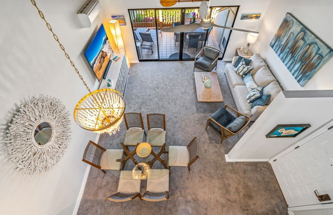 Luxurious & Spacious Ocean Vistas - Photo 10