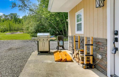 Secluded Poconos Cabin 75 Acres and Fire Pit! - Foto 20