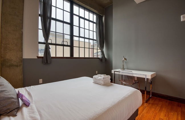 Sosuite 2BR Apt w W D Gym On-site Restaurant - Photo 17