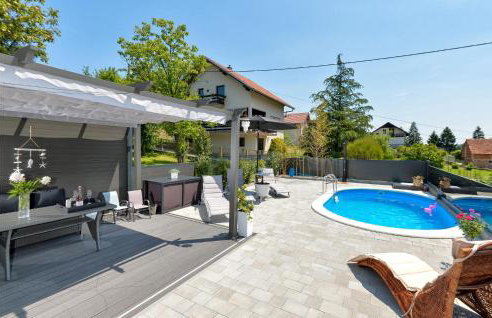 Gorgeous Home In Cresnjevec, Tuhelj - Foto 1