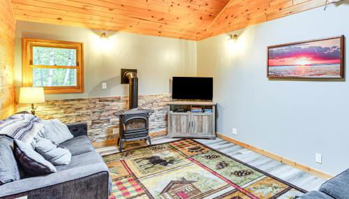 Sauna and Deck Wooded Cabin on Lake Vermilion! - Foto 5