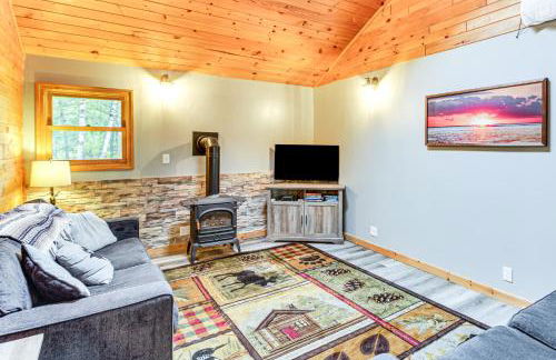 Sauna and Deck Wooded Cabin on Lake Vermilion! - Foto 5