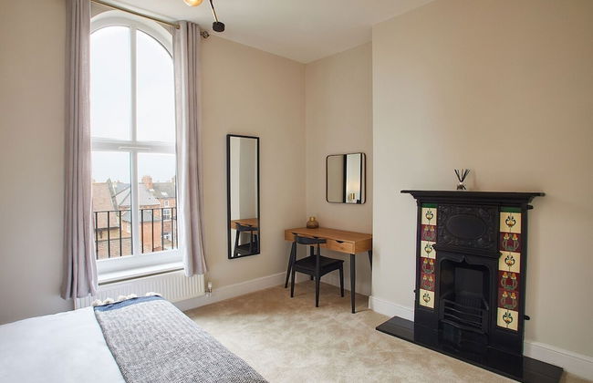 Host Stay Artsbank Apartment - Foto 10