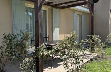 Villa Tia - Appartement 2 chambres - piscine - bord de lac - Foto 1