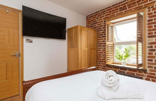 Spacious 4-Bed Near City & Sea - Foto 21