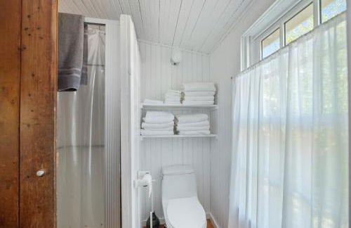 Seaside Escape on Huron - Photo 10