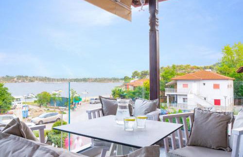 Ormos Luxury Suites Elia - Photo 12