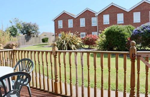 Corton Retreats At Waterside Park - Photo 20