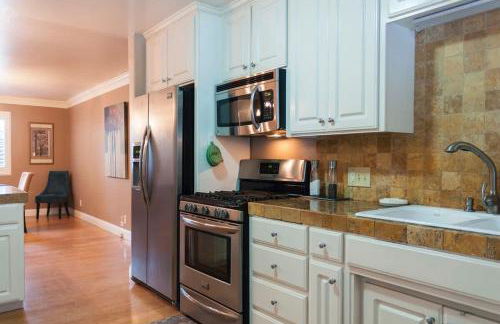 Sequoia Basecamp with Hot Tub Oasis - Foto 37