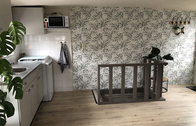 Slapen in eigentijds woonboot hotel - Foto 18