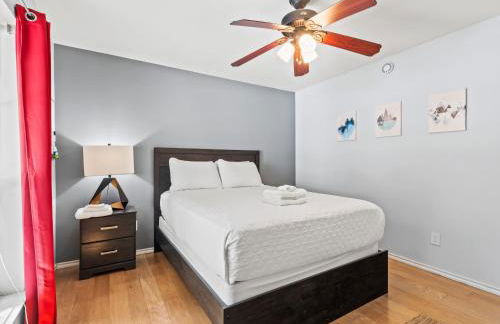 Spacious Preston Hollow Condo - Foto 13