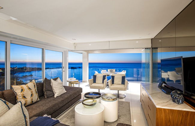Clifton YOLO Spaces – Clifton Beachfront Penthouse - Photo 36