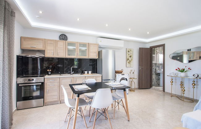 SkyFrame Apartments - Photo 29