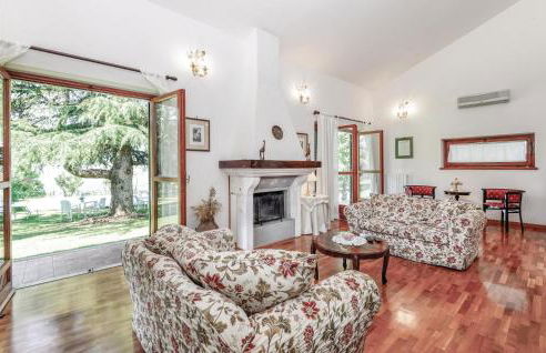 4 Bedroom Cozy Home In Montopoli Di Sabina Ri - Foto 4