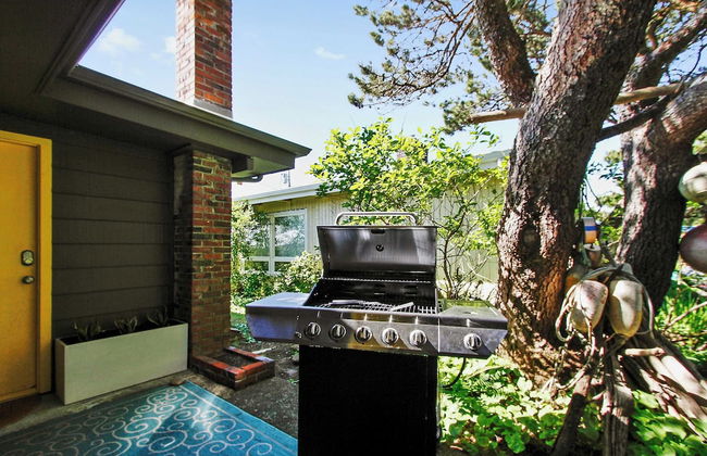 Modern Love by Avantstay Serene Home in Arch Cape w/ Large Yard in Great Location - Photo 19