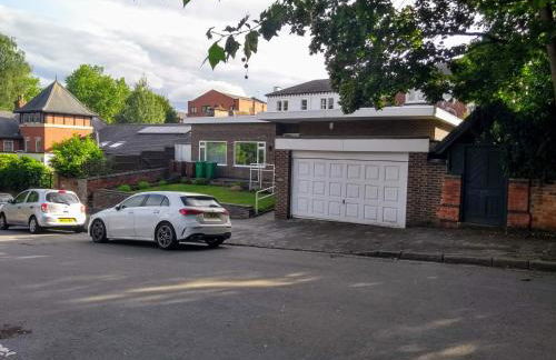 Nottingham City House - Photo 19