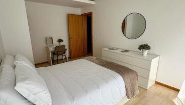 Cosy Home Azores - Photo 5, wardrobe