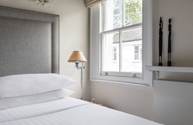 Codrington Mews III by Onefinestay - Photo 13