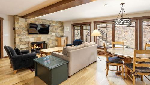 Fasching Haus Unit 12, Lower Level Deluxe Condo w/ Open Living Area & Gas Fireplace - Foto 4