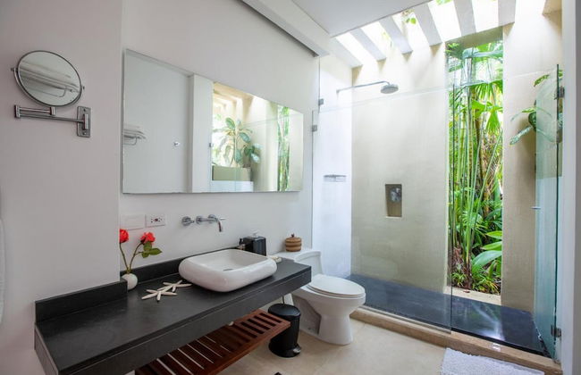 w Charming 5BR Villa at Mesa de Yeguas - Photo 18