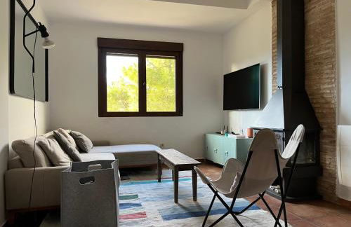 Casa con piscina y vistas al Pantano de San Juan - Foto 10