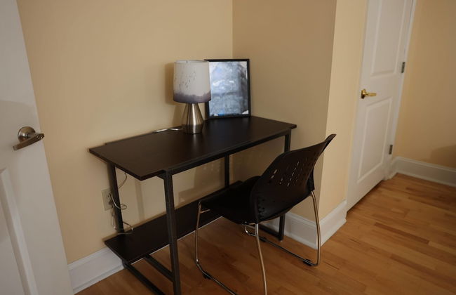 Close to Campus Student Housing - Amenities - Photo 10