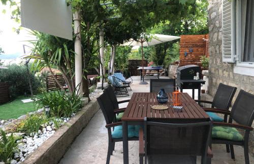 SECRET PARADISE-Holiday home with hot tub and BBQ - Photo 26