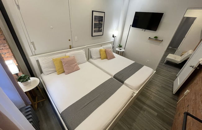 Hotel and the City-Midtown - Photo 14