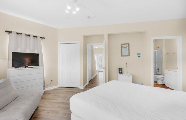 Beach Pointe 101 - Photo 6