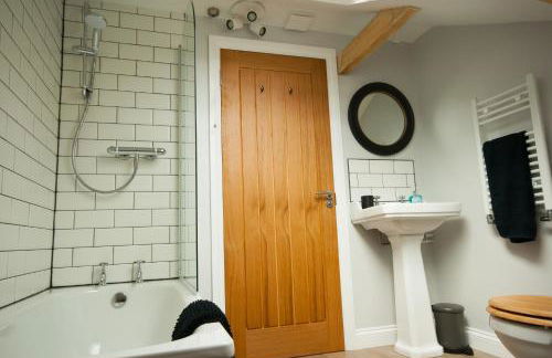 Luxury three bedroom property with hot tub - Foto 10