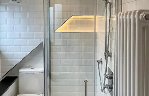 The Stable - Photo 8