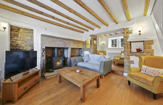 Host Stay Bradley House - Photo 2