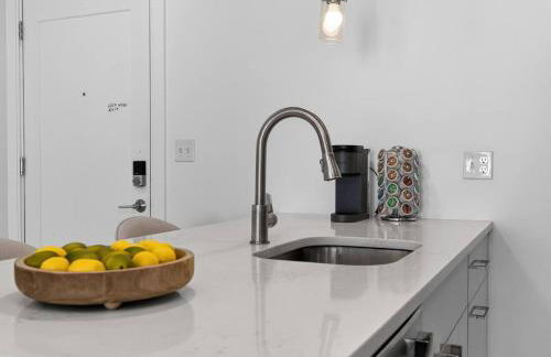 Luxe 3BD allston - Foto 35