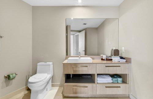 Splendid Resort - Oceanview 1BDR & 1BA Apt Right on the Beach, Heated pool, GYM - Foto 66