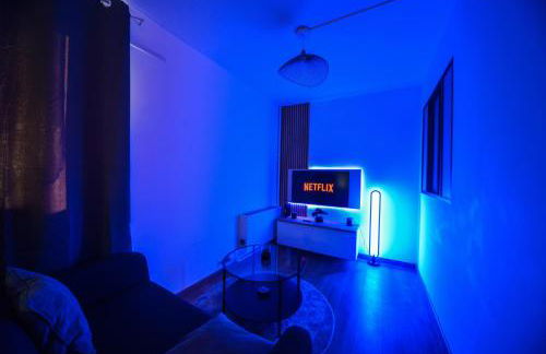 Le Mirage Des Sables - Parking - Netflix - Photo 5