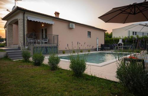 Poolside Holiday House - Foto 19