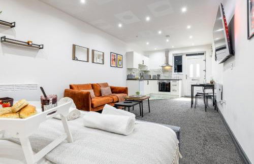 ROOMS NEAR ME - Entire place, kitchen & washroom with amenities, smart tv, fast Wifi, parking nearby - Foto 2