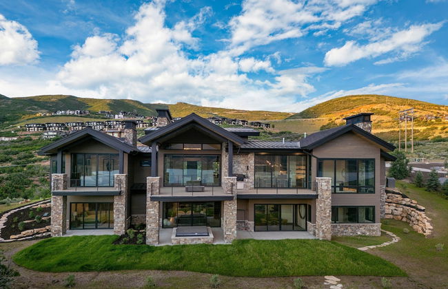 Reflection by Avantstay Sleeps 18 Lake Views Hot Tub Game Room - Foto 45