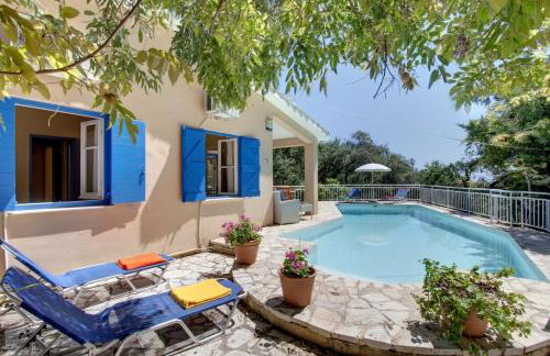 Villa Elena - Photo 2