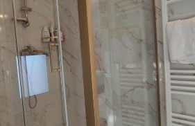 Beautiful maisonette with a view to the mountains and the sea - Foto 11