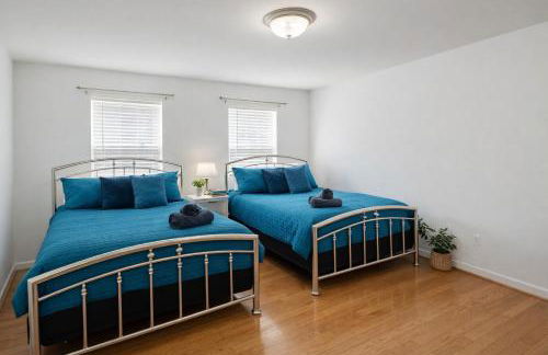 Luxury Villa with Hot Tub, Two Fire Pits, King Bed Suite, Game Room & Fenced Yard - Foto 43