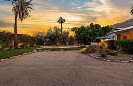 Dandelion by Avantstay Pool, 0.2mi to Downtown! - Foto 80